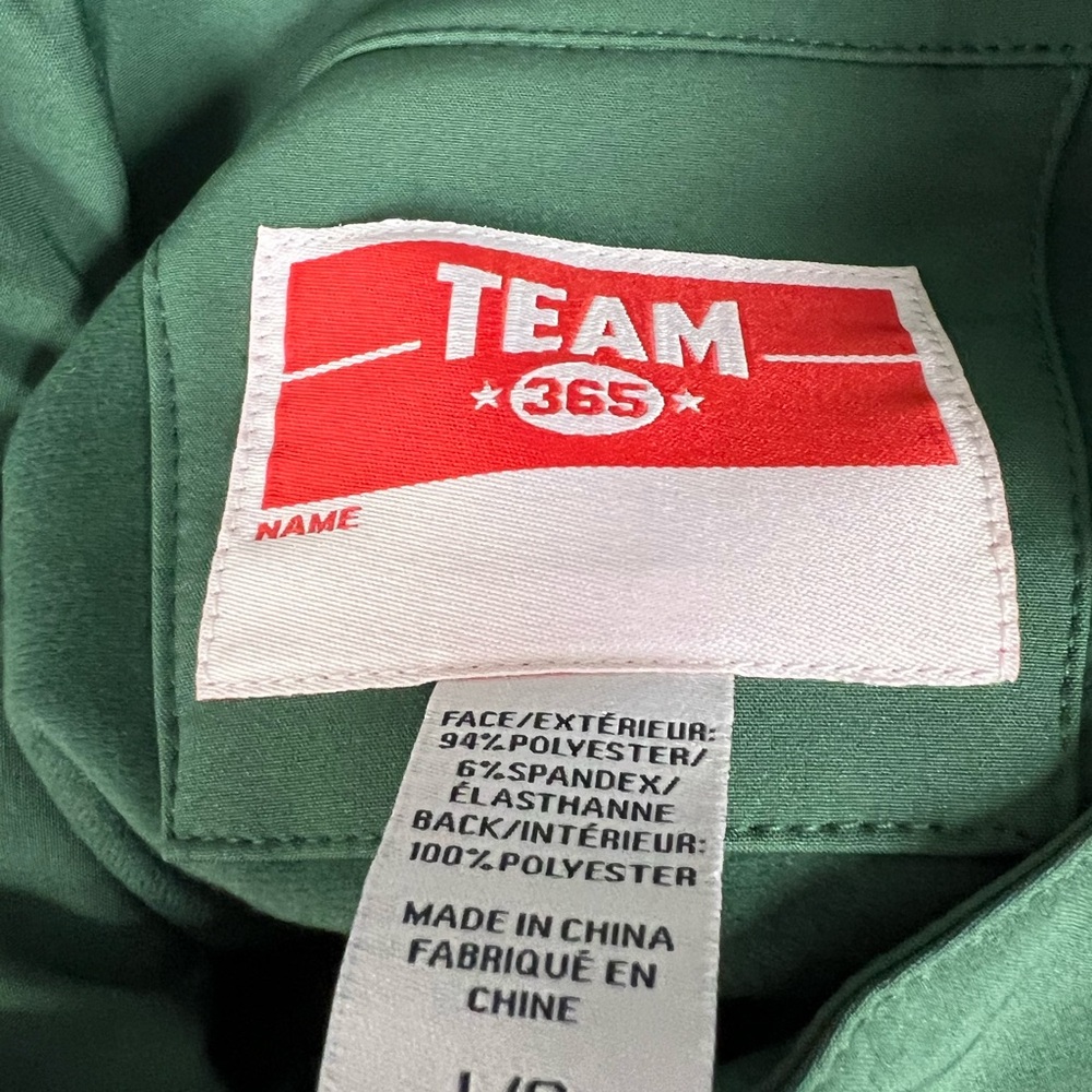 Women's Green Softshell Jacket - Picture 3 of 3